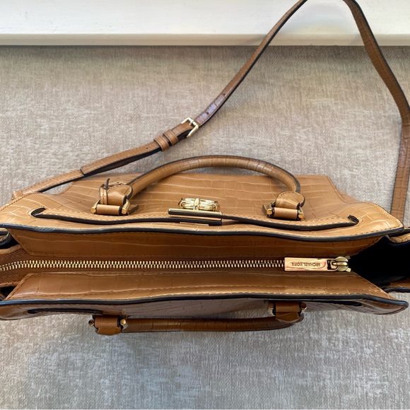 Michael Kors leather purse. Aligator. Color Brown with Gold accessories. - Picture 6 of 12